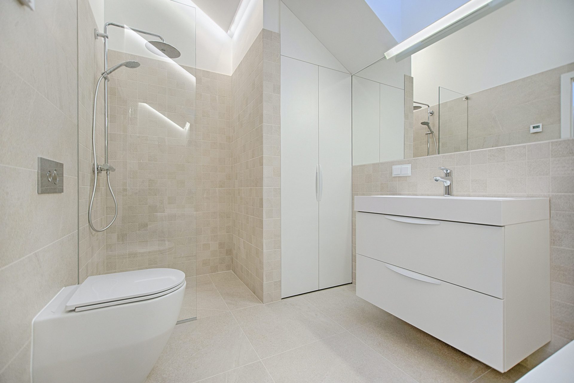 Photo of white shower room