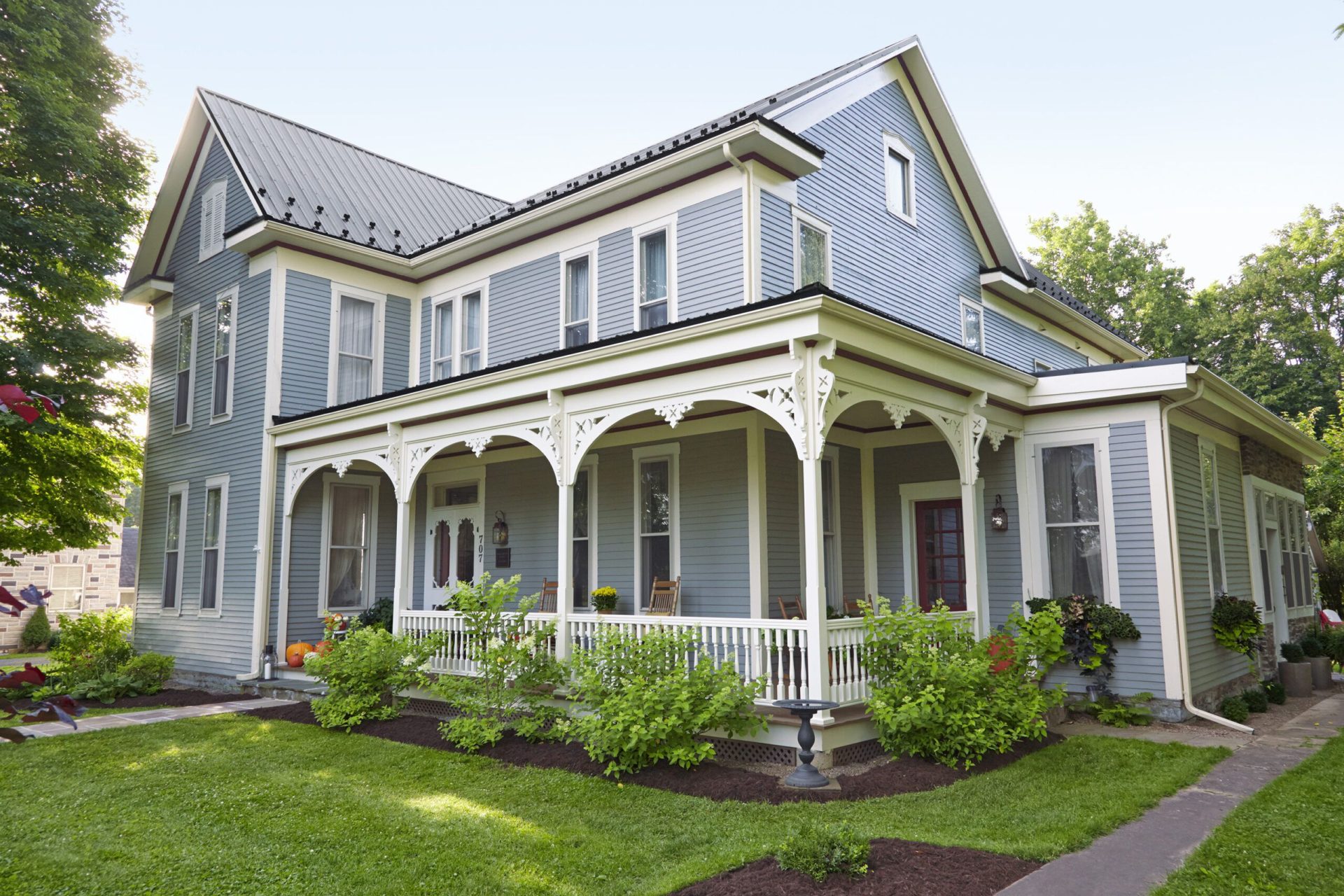 The Story of the Wrap-Around Porch: A Lesson in Feature-Benefit Selling